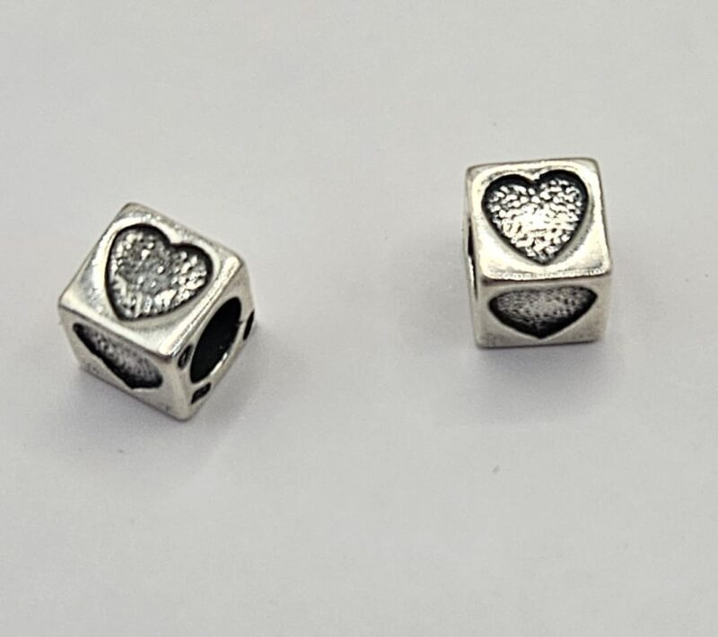 5.5MM HEART KRAAL STERLING ZILVER PER STUK #2218