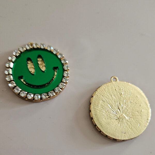 pre-order SMILEY GREEN GOLD PLATED MET ACRYL EN STRAS BEDEL 3 CM