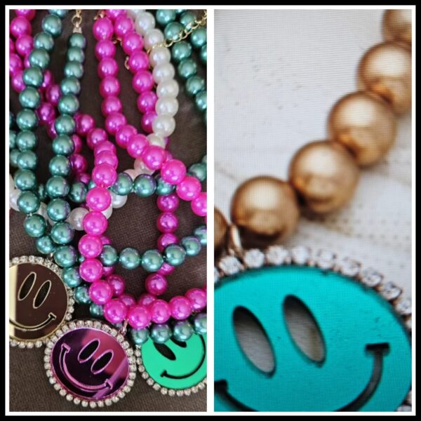 PRE-ORDER   KETTING PAREL BRUIN  45 CM  SMILEY HANGER KLEUR GROEN