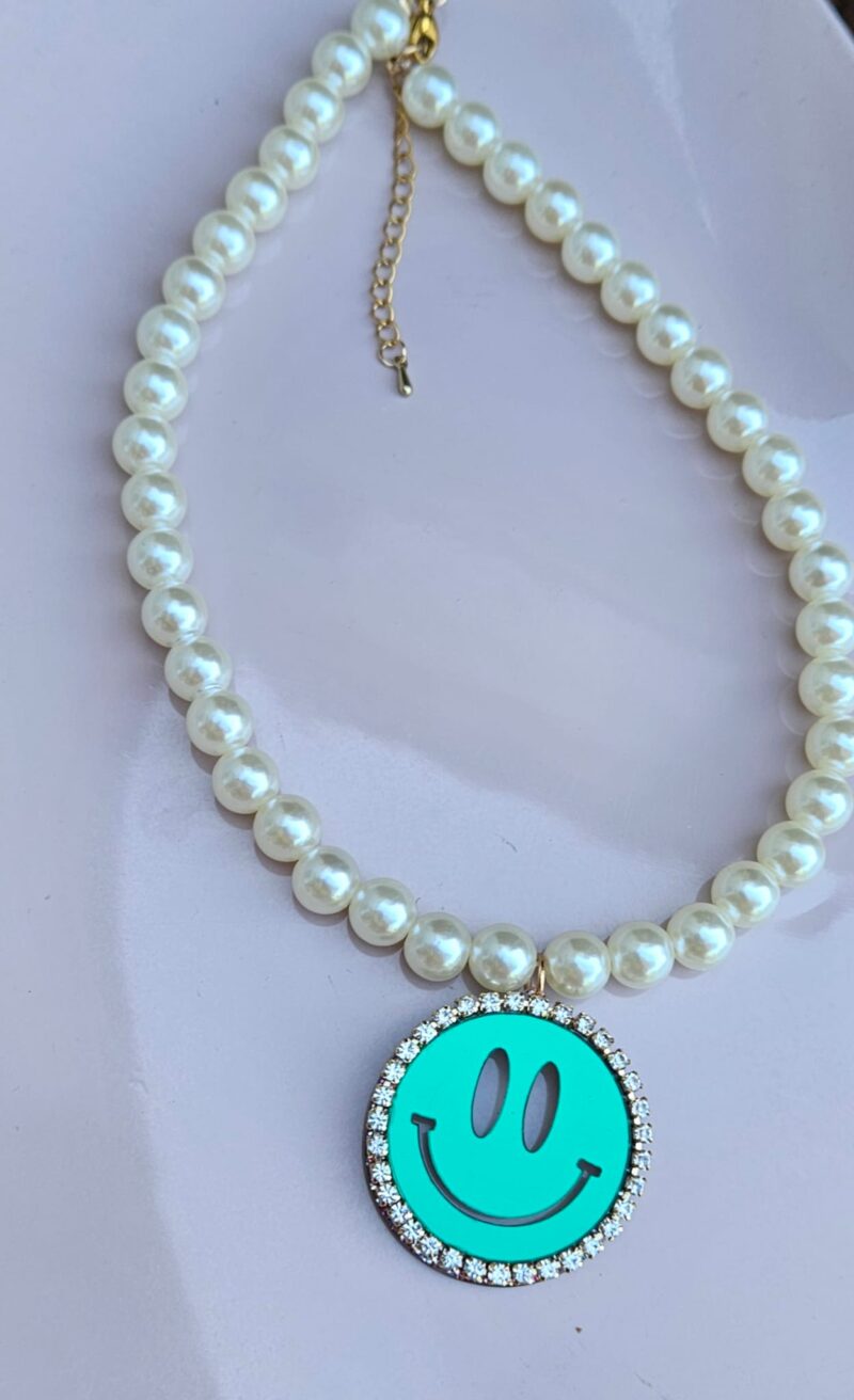 KETTING PAREL  WIT  45 CM  SMILEY HANGER KLEUR groen